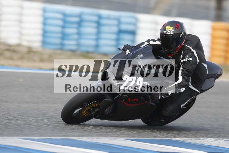 /Archiv-2024/01 26.-28.01.2024 Moto Center Thun Jerez/Gruppe gruen-green/229